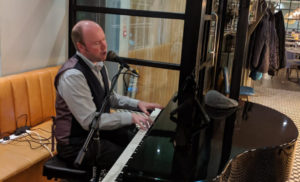 Glasgow Piano Man at Strathaven Hotel
